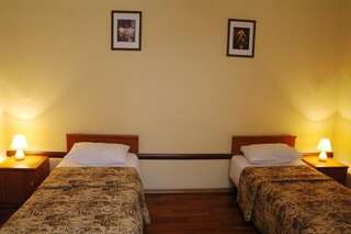 Гостиница Mirta Hotel Саранск Односпальная кровать в общем номере-1