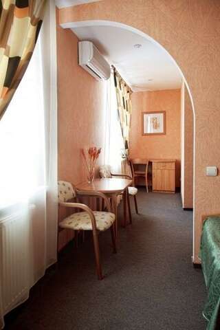 Гостиница Мирта Саранск Номер стандарт с 2 односпальными кроватями-4